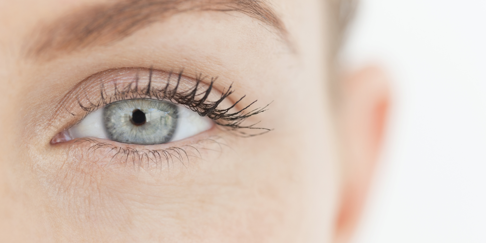 How To Apply False Eyelashes Without Destroying Your Real Ones 