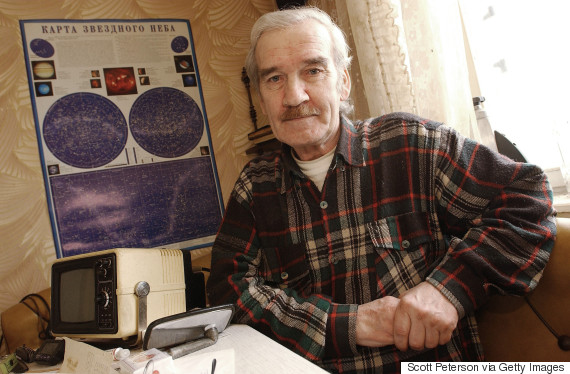 stanislav petrov  Πέθανε o Stanislav Petrov, ο άνθρωπος που έσωσε τον κόσμο από τον πυρηνικό όλεθρο o STANISLAV PETROV 570