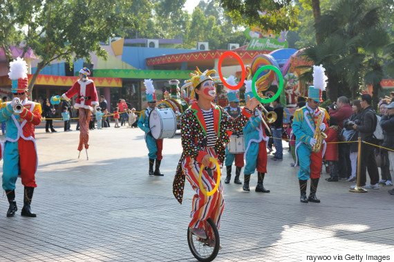 unicycle clown