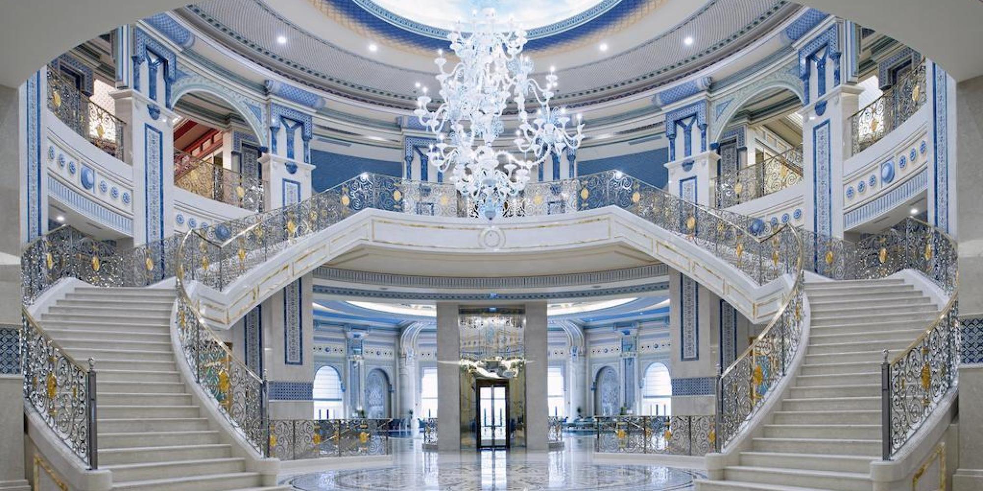 حقيقة تحول فندق 5 نجوم إلى سجن للأمراء السعوديين في الرياض.. أخلى جميع نزلائه قبل ساعات من حملة الاعتقالات