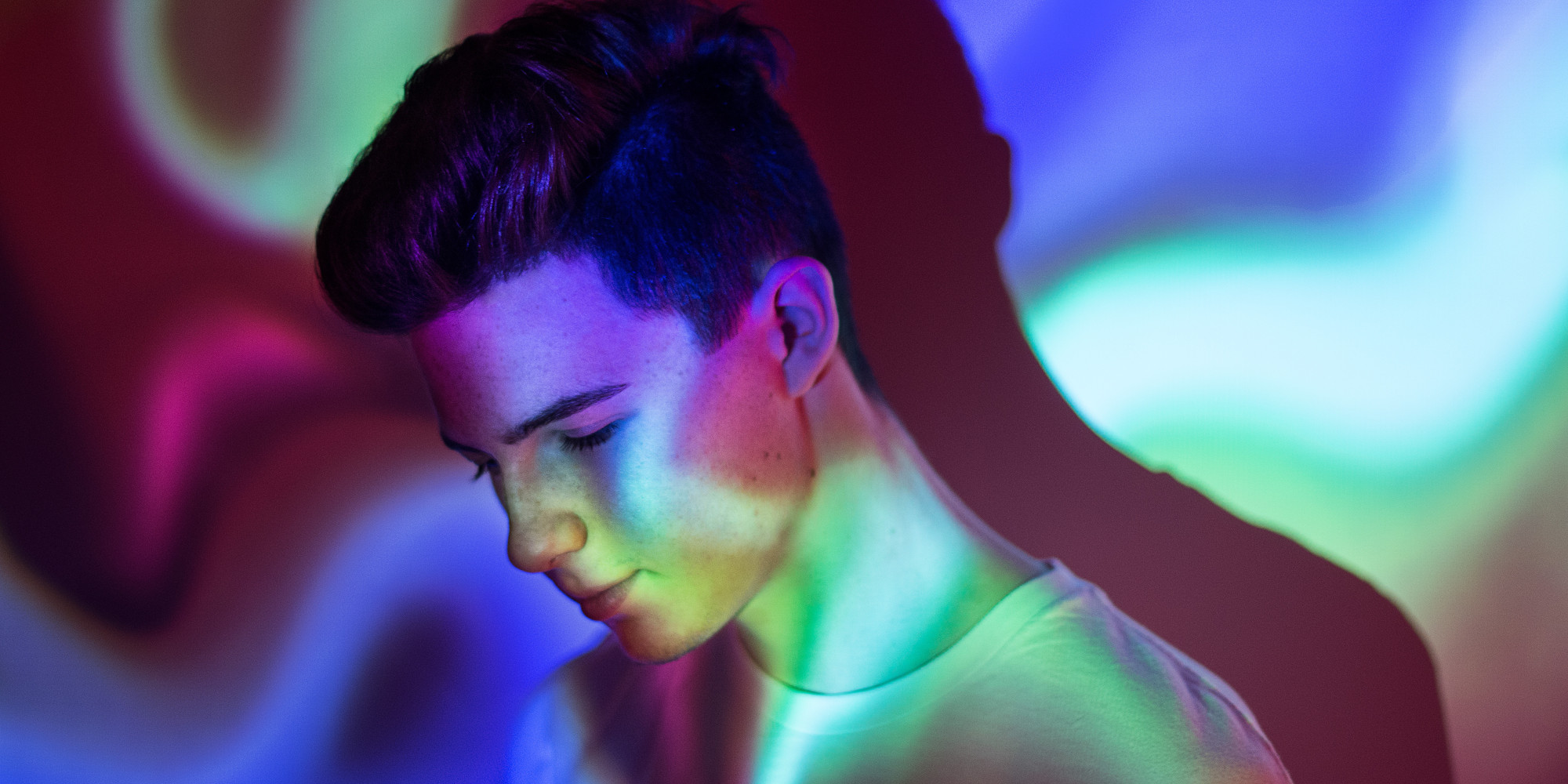 18 ans, un album et des millions de vues Qui est Mehdi Benjelloun