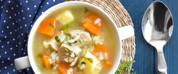 هل يغنيك حساء الدجاج عن المضادات الحيوية لمواجهة الأنفلونزا؟ N-CHICKEN-SOUP-large570