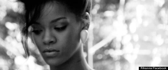 RIHANNA2