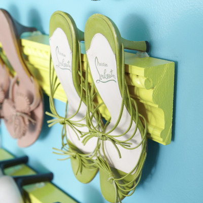 DIY Idea: A Very Creative Shoe Storage Idea From 'Living In A ...