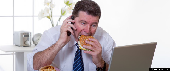 Comer Frente Computadora