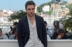 Robert Pattinson Goes Casual In Cannes For...