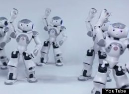 s-ROBOTS-DANCE-TO-THRILLER-large.jpg