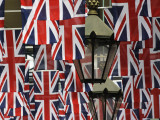 Diamond Jubilee: Battle For World's Longest Bunting...