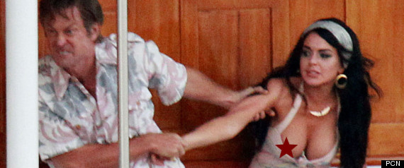 Lindsay Lohan Wardrobe Malfunction