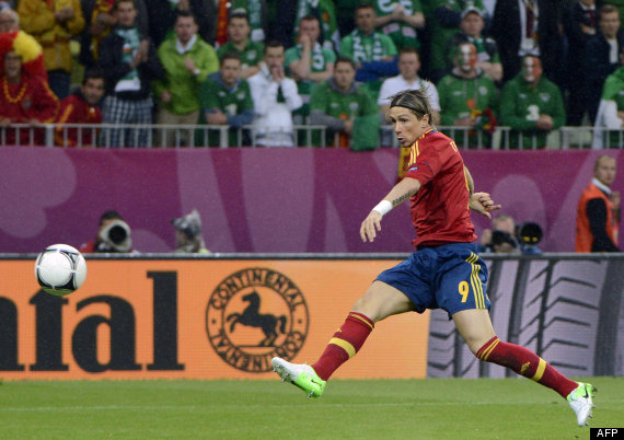 torres remata españa irlanda