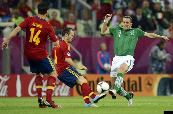 españa irlanda iniesta
