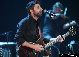 Douze hommes rapaillés aux FrancoFolies: «Gaston aurait porté le carré rouge» (PHOTOS)