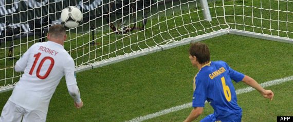 Rooney Ucrania Inglaterra