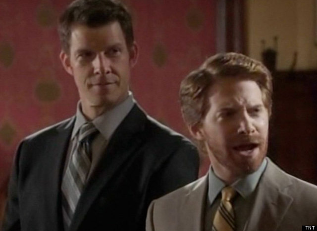 http://urls.re/S3R .Seth Green And Eric Mabius Guest Star On 'Franklin & Bash'