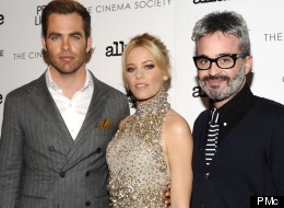 PHOTOS: Elizabeth Banks And Chris Pine Dazzle At 'People Like Us' Screening