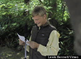 LOOK: Reading Funny Craigslist Ads Out Loud 