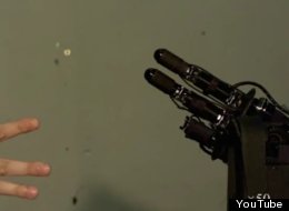 http://i.huffpost.com/gen/668090/thumbs/s-ROBOT-large.jpg