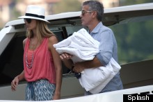 What Does A Girl Wear On Holiday With George Clooney? Stacy Keibler Goes For The Relaxed Approach
