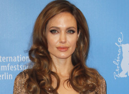 Angelina Jolie To Marry Justin Theroux