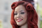 Hair How To Video: Victory Rolls