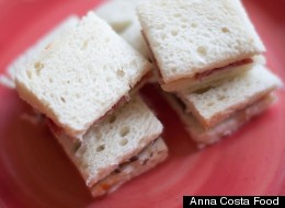 Crust-Less Sandwiches For The Pickiest Of Eaters