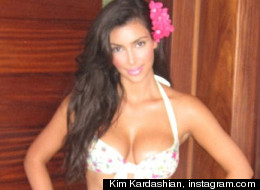 Kim Kardashian luce sus curvas desde Hawaii