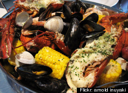 Tricks For Hosting Your Own Backyard Clambake