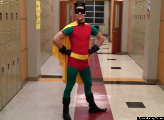 http://urls.re/S3R .Darren Criss As Robin?