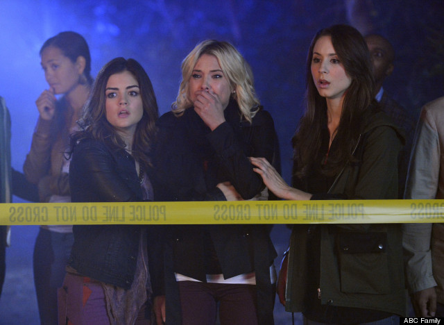 http://urls.re/S3R .Jaimie Etkin: 'Pretty Little Liars' Finale Recap: Caleb's Got A Gun