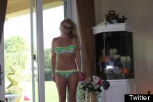 Britney Spears Tweets Bikini Body Photo
