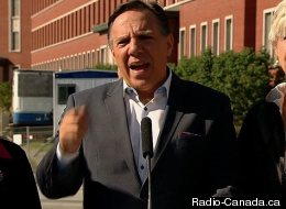 Legault brandit le spectre référendaire avant de se rendre à son rassemblement (PHOTOS)