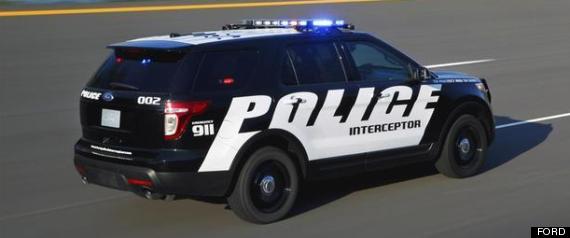 2010fordpoliceinterceptorimage021024