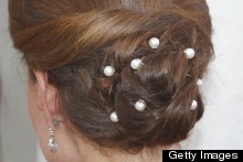 Duchess Kate Dress Update: Wears Temperley London With Pearls In Her Hair