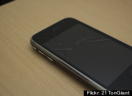 Everything You Need To Prepare Your Old iPhone For Trade-In