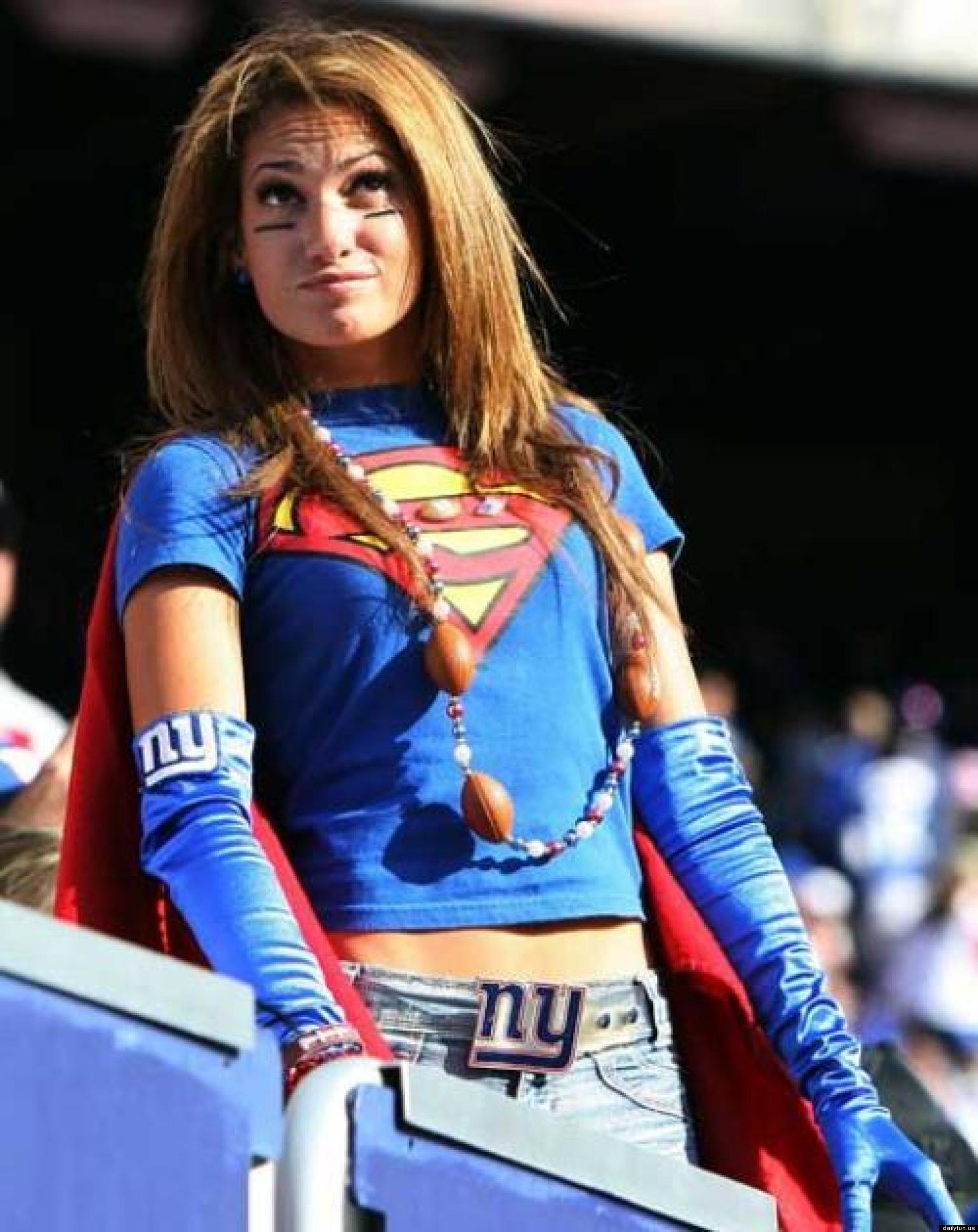 Fans in the Stands 20 NFL Fanatics Show Their True Colors (SLIDESHOW