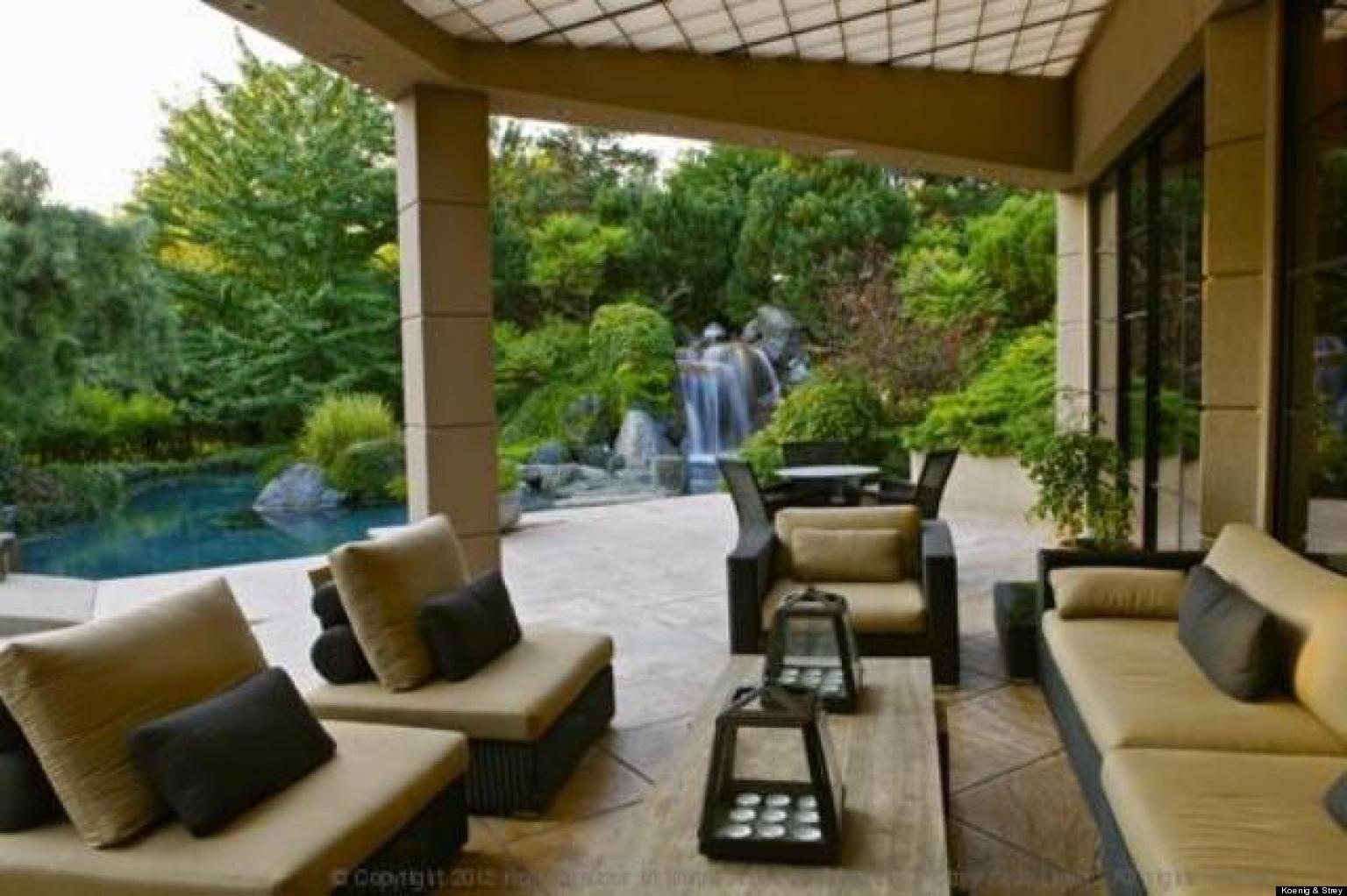 Woodgate Estate In St. Charles 6 Bedrooms, 10 Bathrooms On 26 Acres