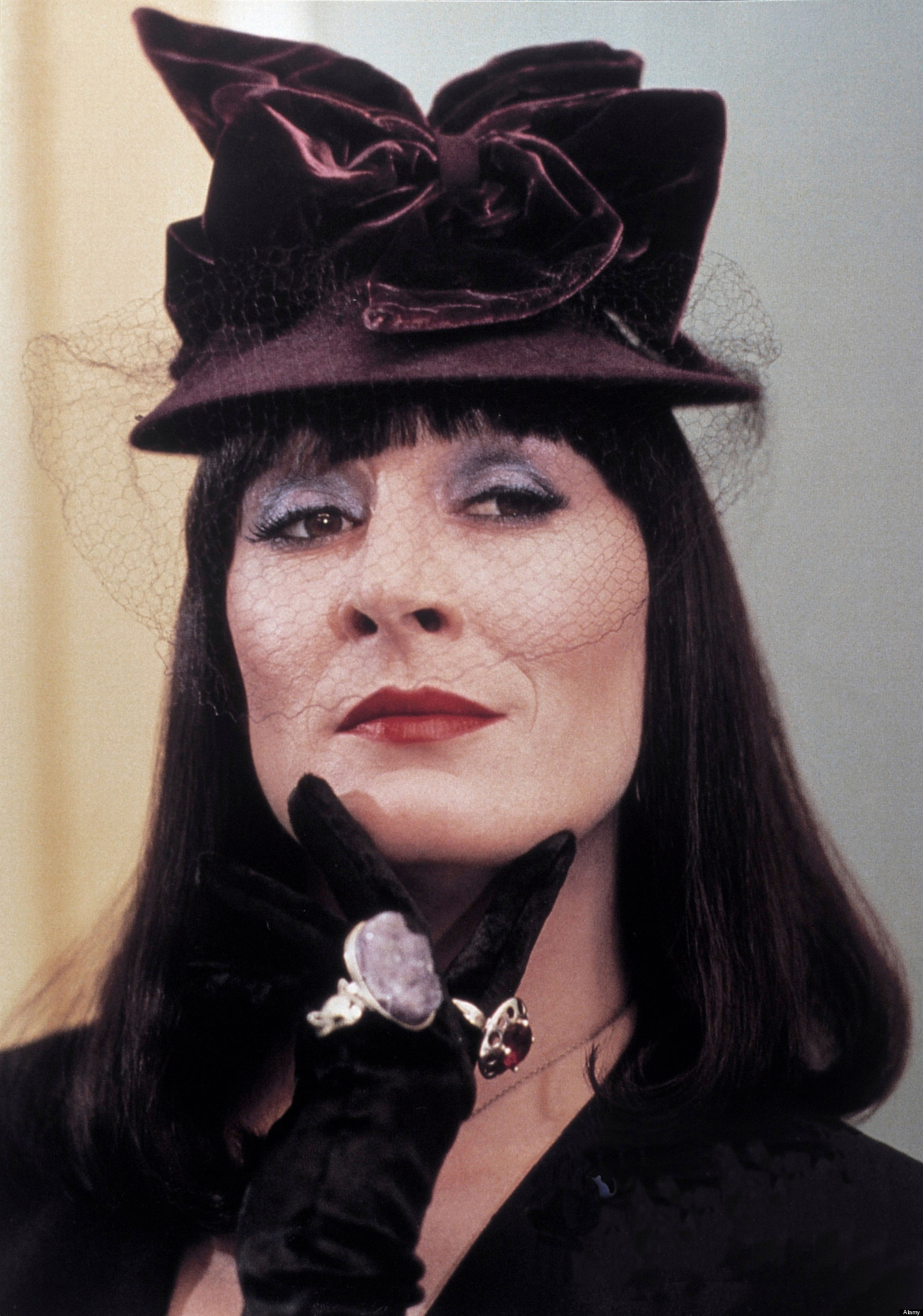 Anjelica Huston�s House Turning Into The Venice Social