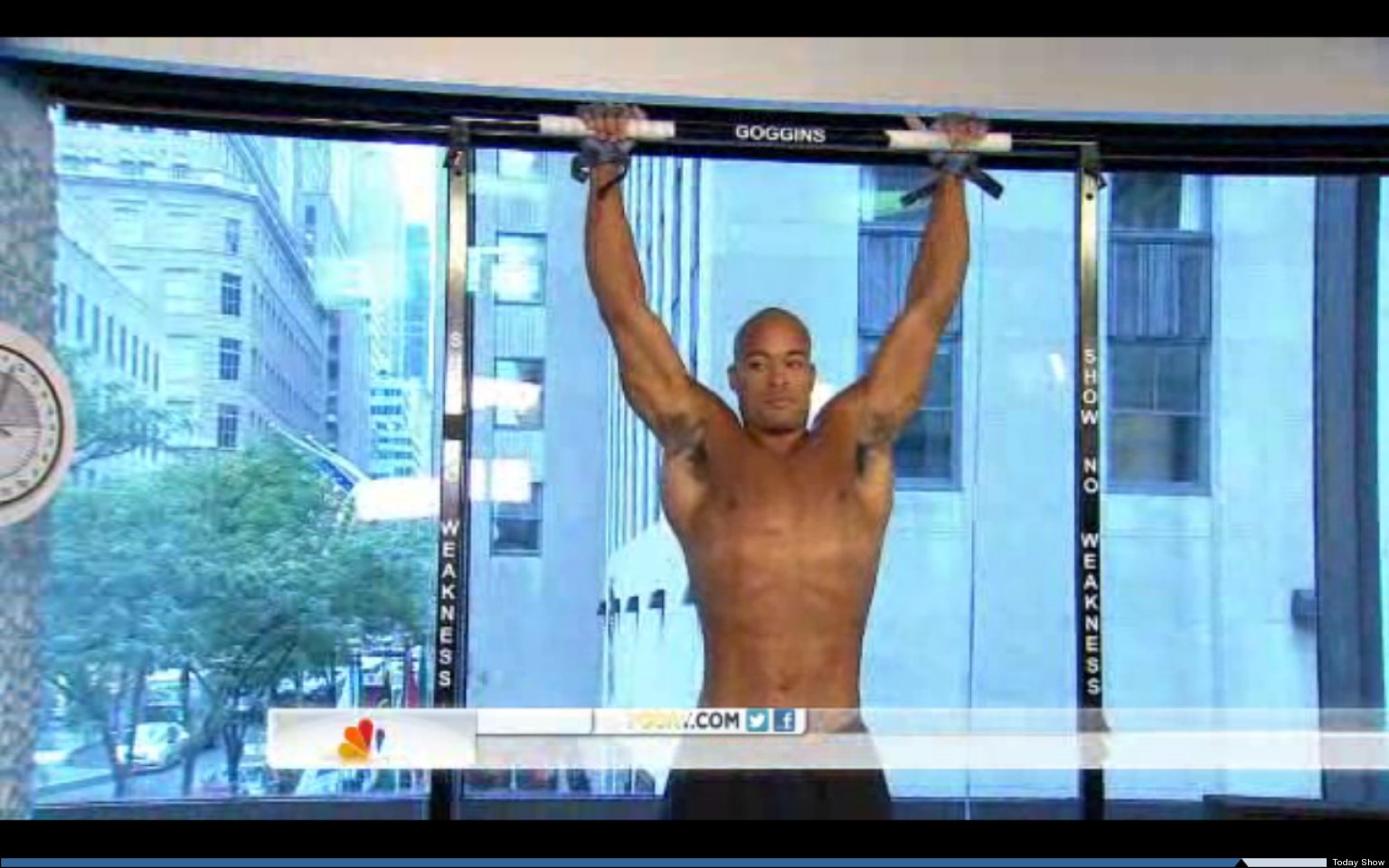 david goggins hands after world record pull ups