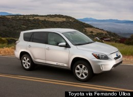 Toyota ofrecerá al RAV4 EV cero emisiones con tecnología Tesla