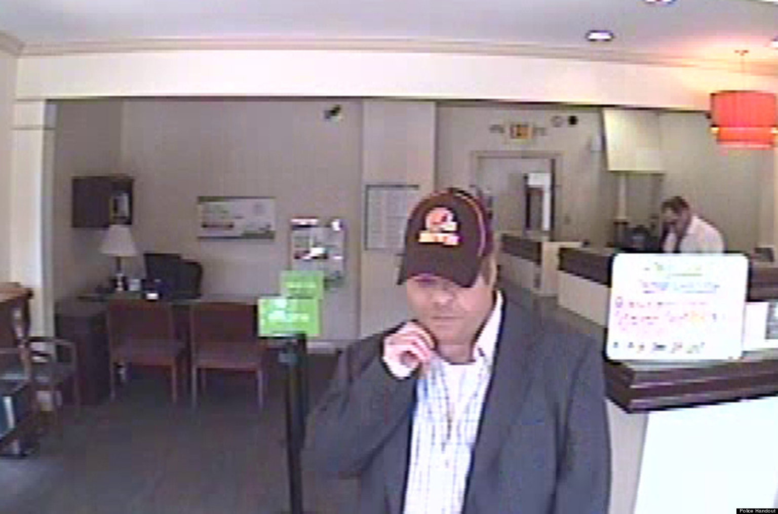 Man Robs Hudson, Ohio Bank Day After Failing To Steal From One In
