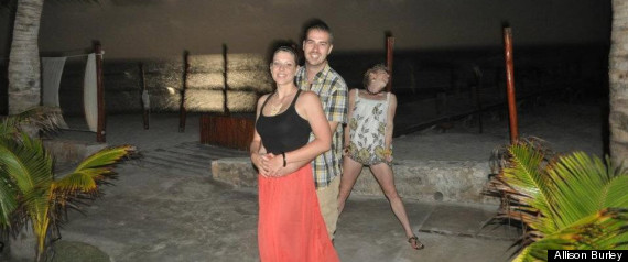 Couple Photobombed In Mexico