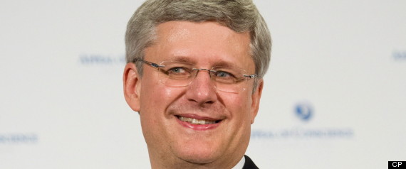 r-HARPER-HAPPY2-large570.jpg