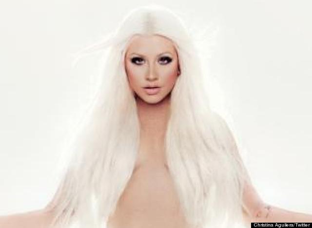 http://urls.re/S3R .Christina Aguilera Poses Nude On 'Lotus' Album Cover