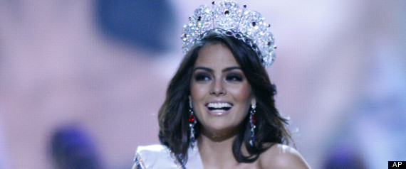 Ex Miss Universo Ximena Navarrete Devela Su Figura De Cera