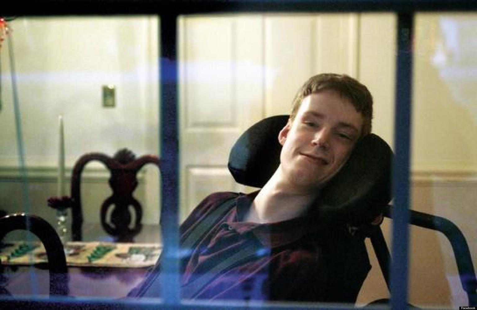 Dave On Wheels Hoax: David Rose, Deaf Paraplegic Twitter Sensation