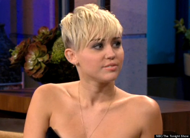 http://urls.re/S3R .Miley Cyrus Risks Having A Nip Slip On 'The Tonight Show'