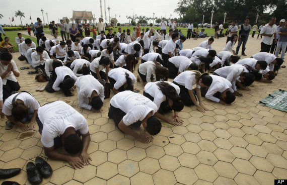 palace praying