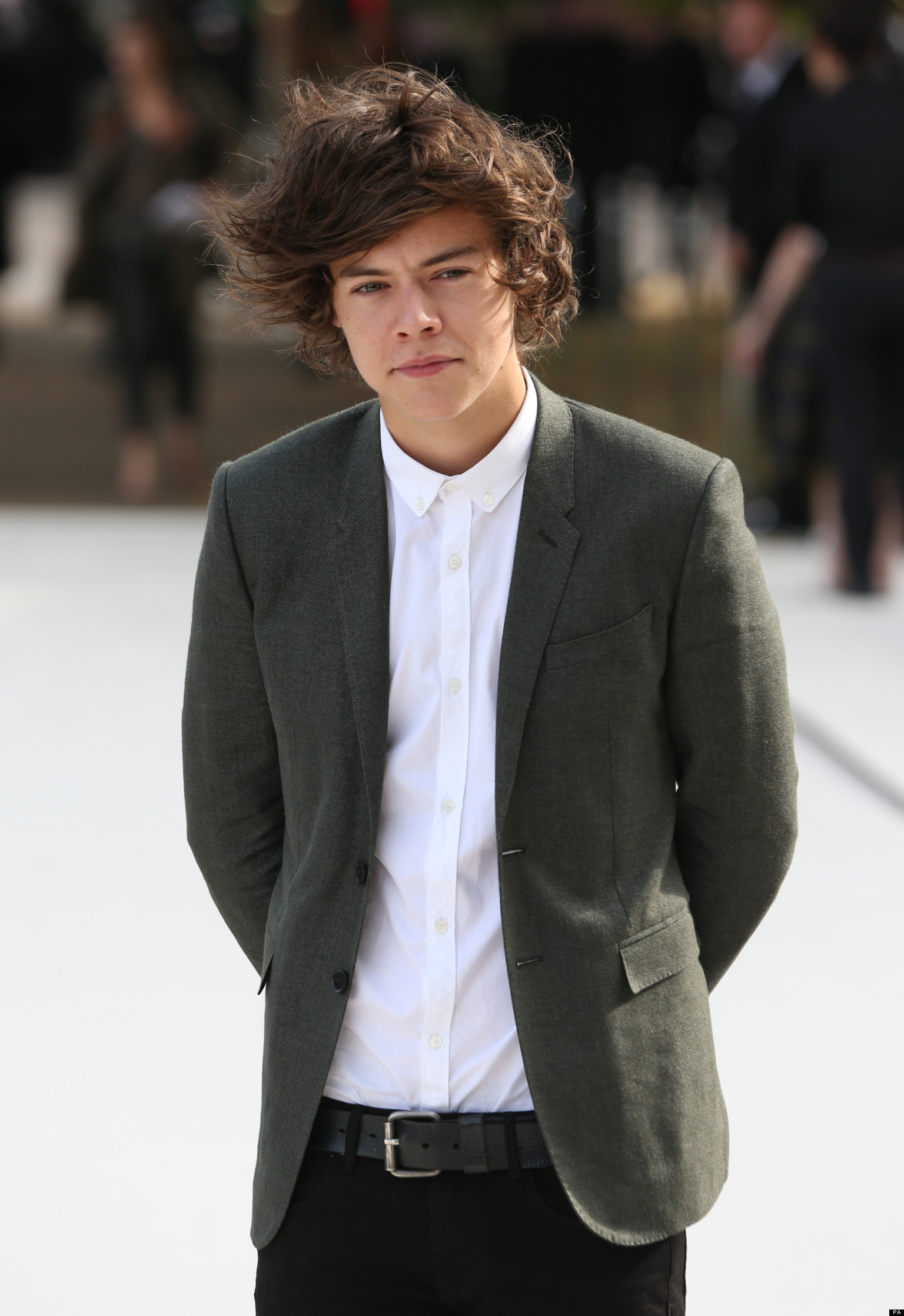 o-HARRY-STYLES-facebook.jpg (1536×2236)