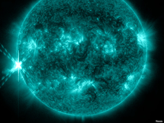 698825main_20121020mclassflare_full