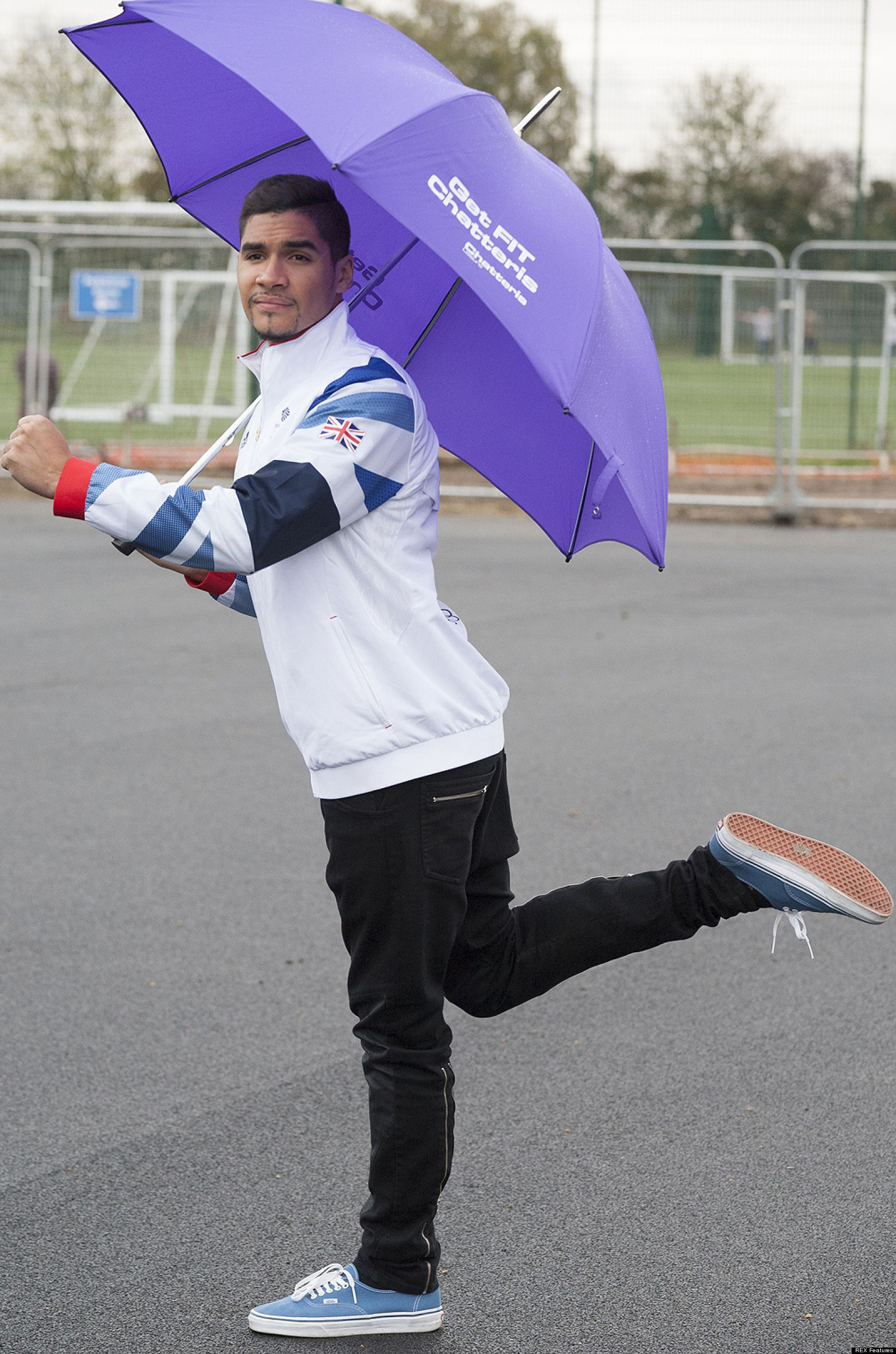 Louis Smith Pulls Some Awkward Poses As He Opens A Leisure Centre (PICS) | HuffPost UK